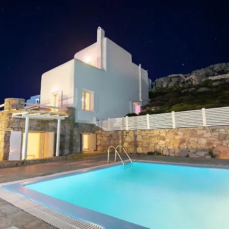 Villa Coastal Elegance *
